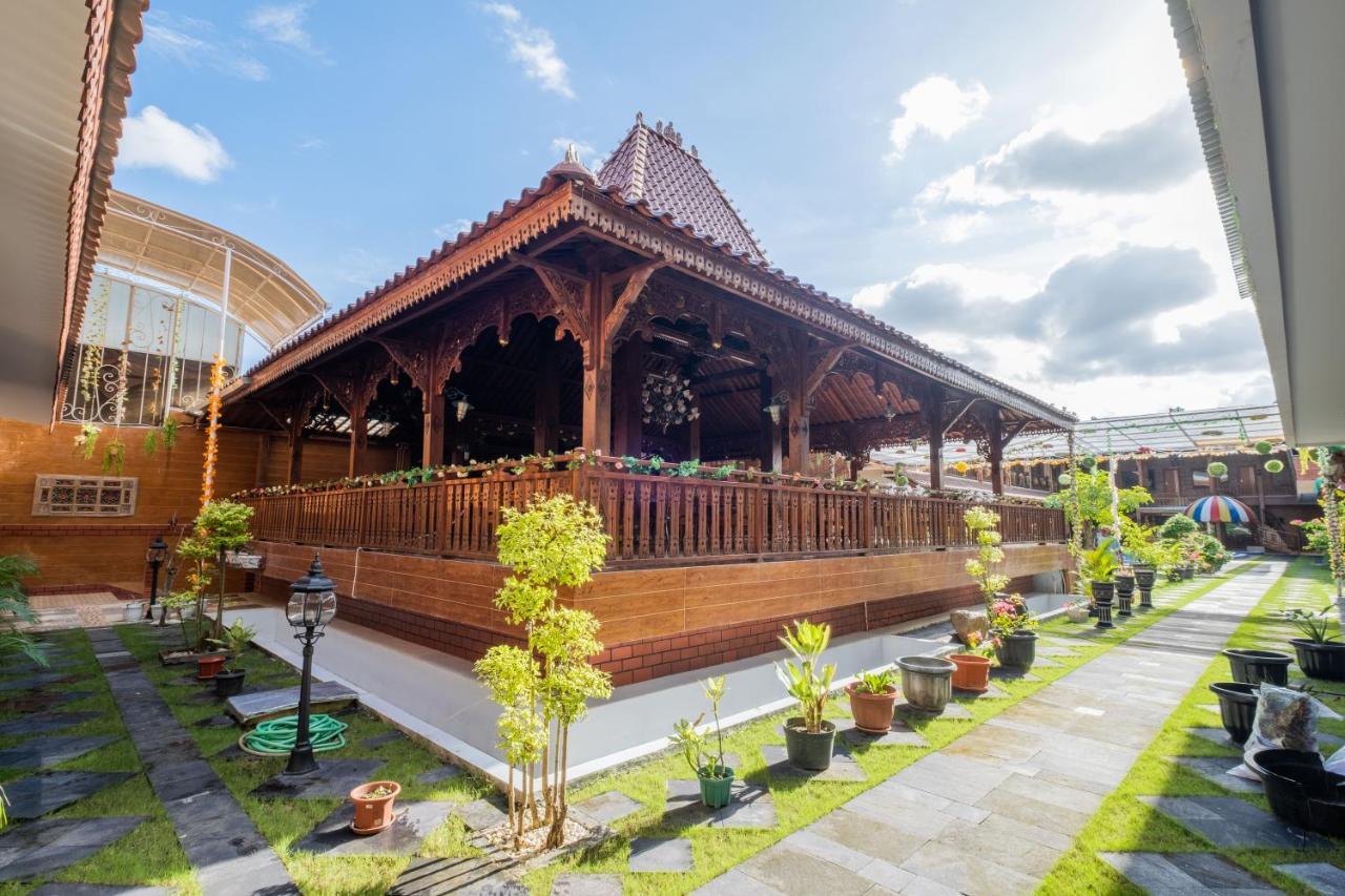 Sartini Inn Jogja Yogyakarta Eksteriør bilde