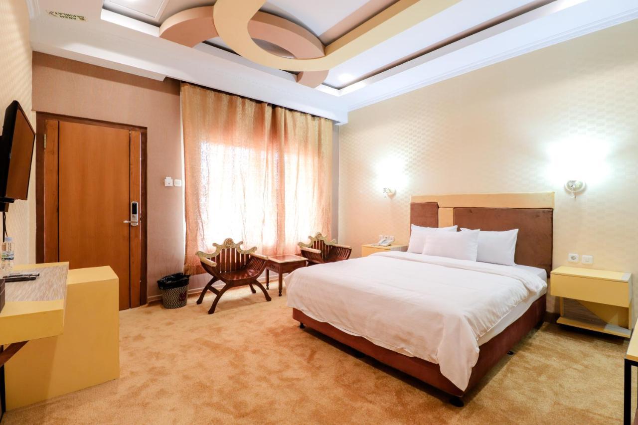 Sartini Inn Jogja Yogyakarta Eksteriør bilde